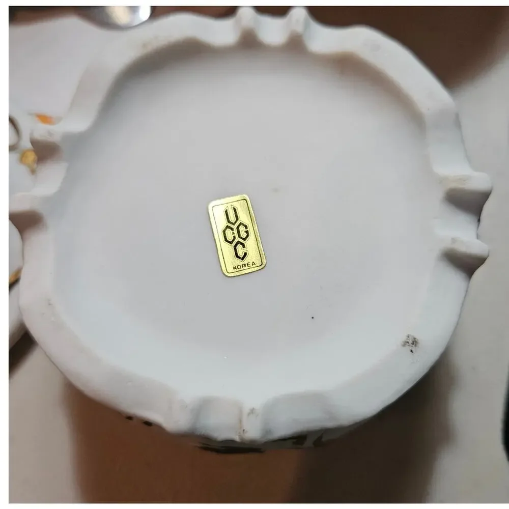VTG Porcelain, Bisque Trinket Box Ornate Gold Scroll Porcelain Flower UCGC Korea